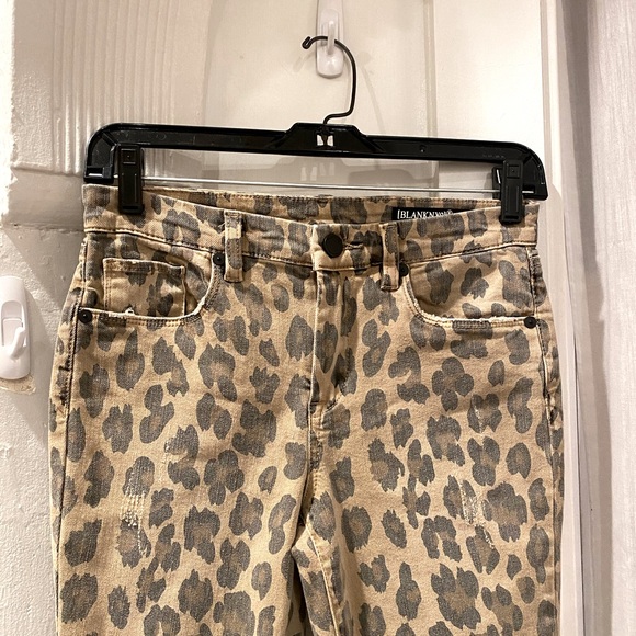 Blank NYC The Reade Crop In Catwalk Size 25 - Picture 7 of 13